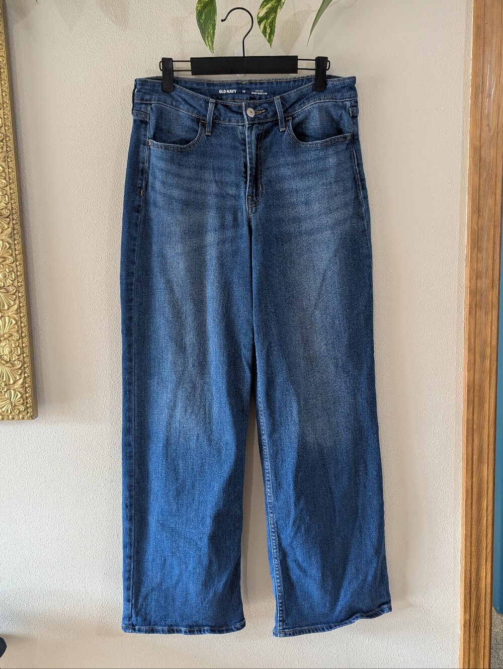 Old Navy Wow Wide Leg Jeans - Picture 3 of 9